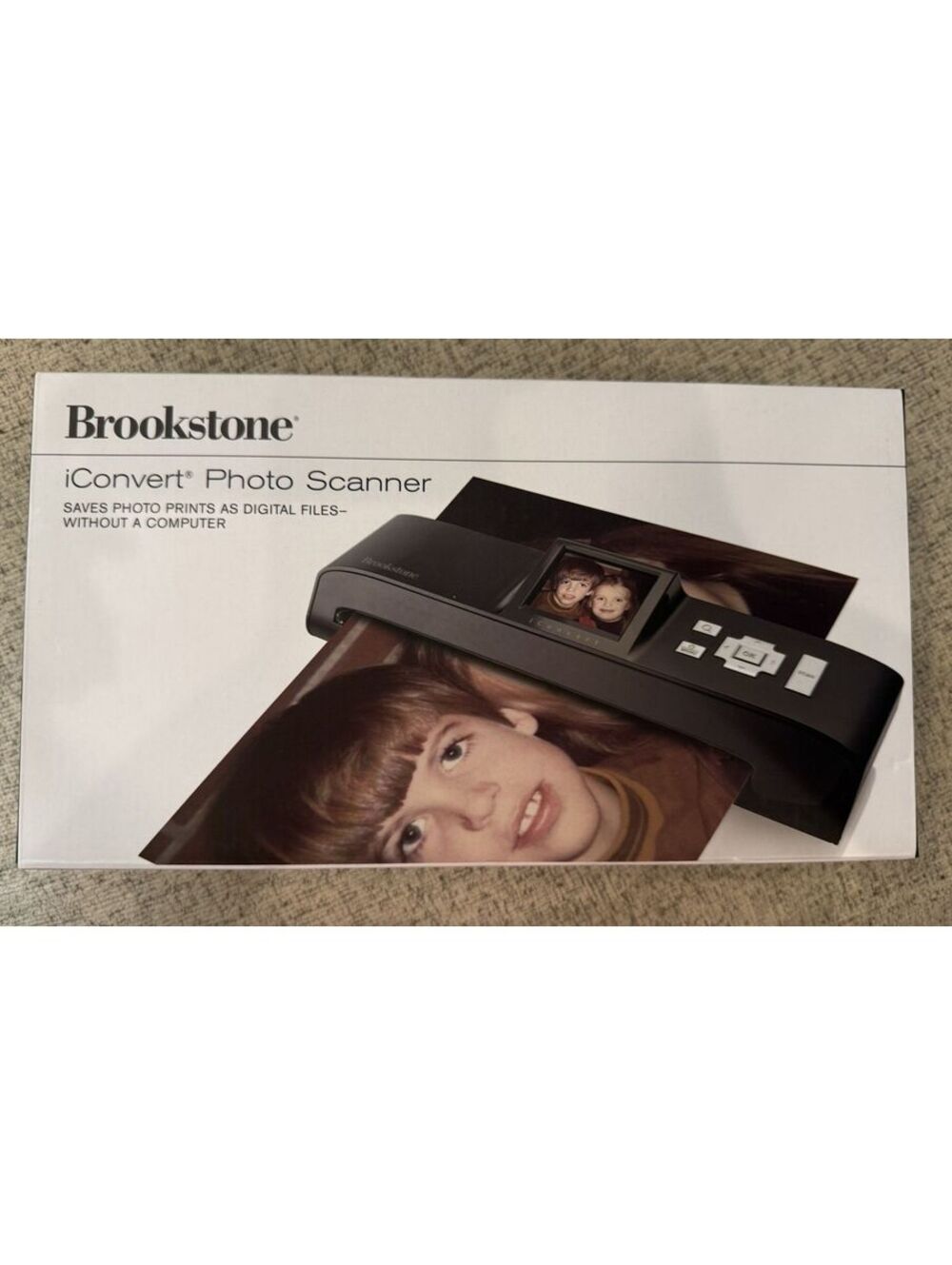 Brookstone iConvert Photo Scanner Save Photos Without Computer - Picture 2 of 9
